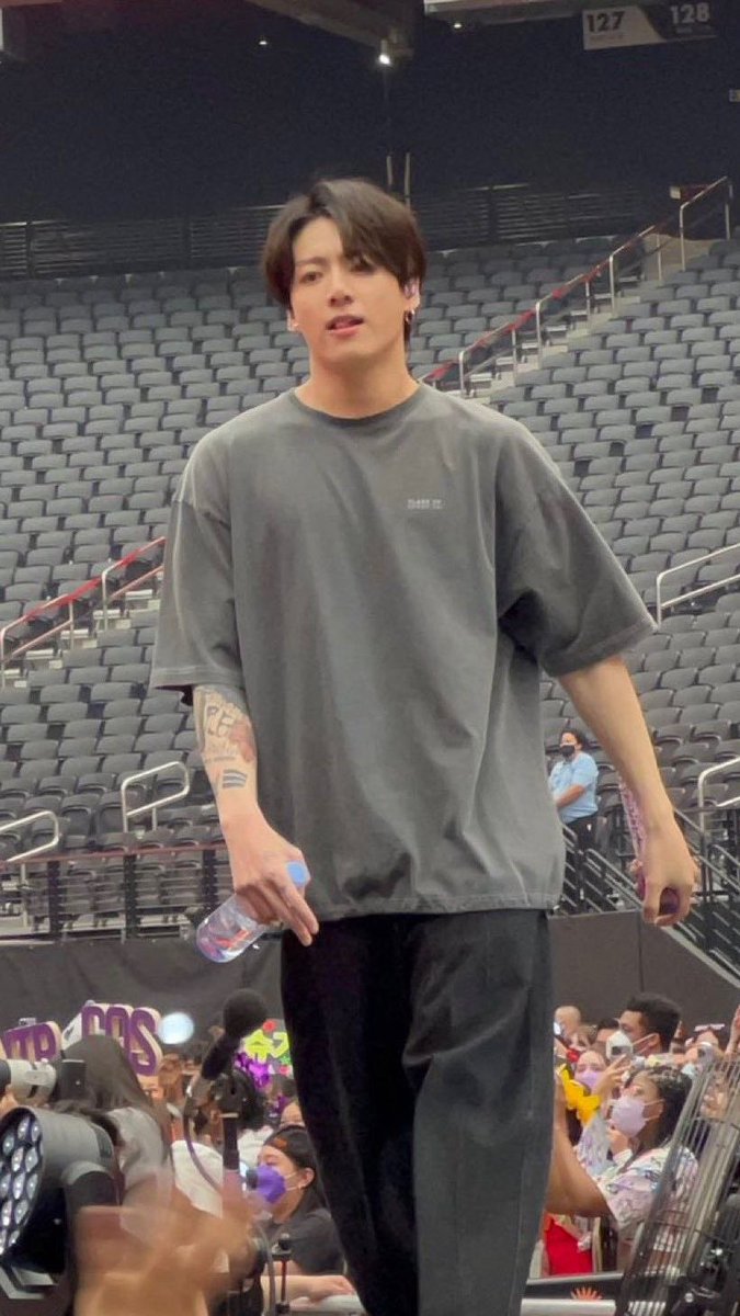 mnijungkook⁷ tweet media