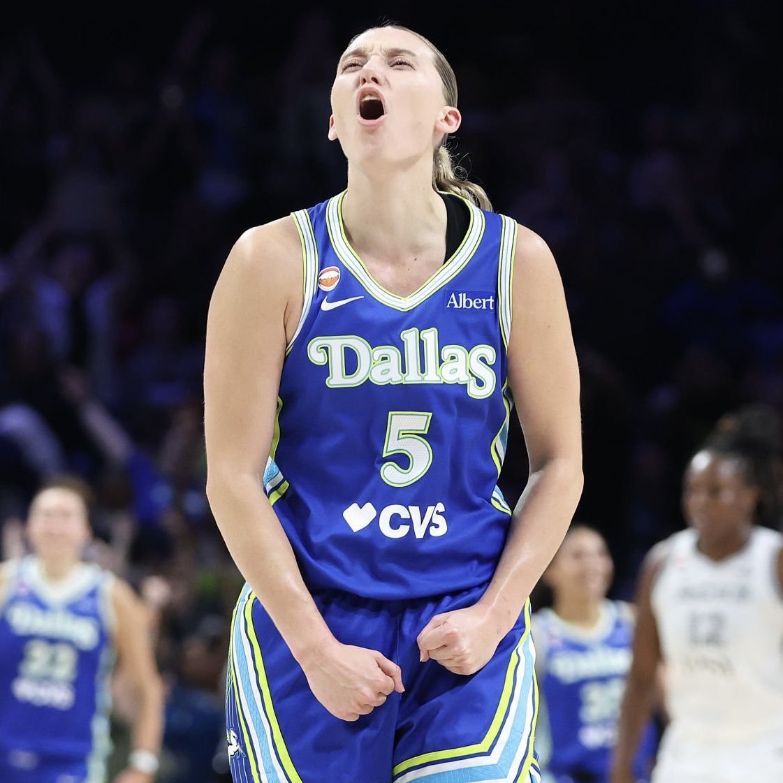 paige_report's tweet photo. Paige Bueckers netted the highest fan vote, player vote, and the second highest media vote among all-star guard selections

YOUR FAVORITE PLAYERS’ FAVORITE PLAYER. https://t.co/GKCiHH6XBM