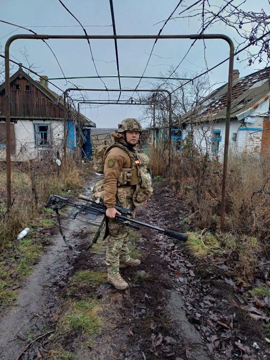 Zapadnoyy's tweet photo. Современные богатыри https://t.co/7YFj48SGyh
