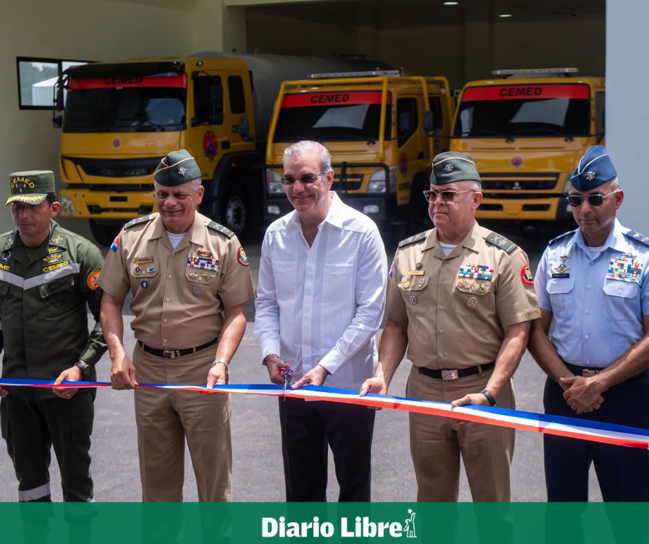 DiarioLibre's tweet photo. 📷 | #ActualidadDL | Inauguran nuevo centro para responder a huracanes, sismos e incendios: así es el Cemed que presentó el Gobierno:
🔗https://t.co/6CgwJlH04g
#DiarioLibre #Gobierno #Cemed #Inauguración https://t.co/giKxENpuRC