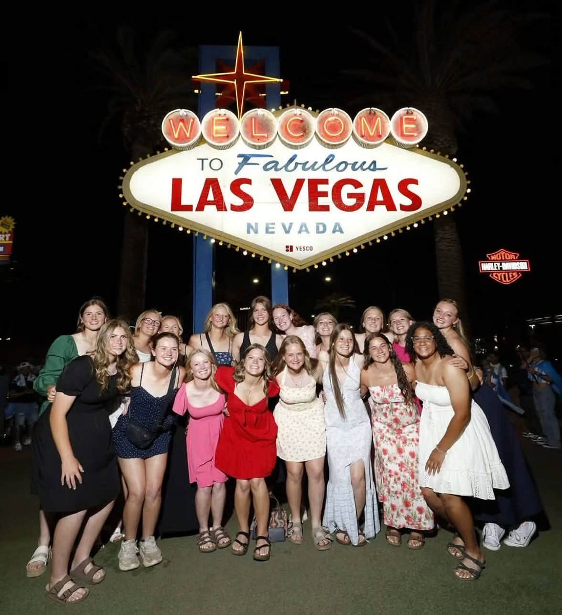 AddiThompson27's tweet photo. Had a great time in Vegas at the Stars and Stripes Tourny this weekend!! https://t.co/Y0UPlh8OW2