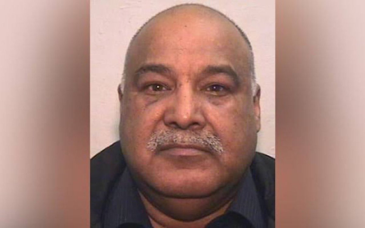 visegrad24's tweet photo. BREAKING

British authorities have released the ringleader of a Rochdale grooming gang, Shabir Ahmed, from prison

The Pakistani man was sentenced to 22 years for 30 child rape charges involving girls as young as 12. He was released after serving just 13 years &amp; won’t be deported https://t.co/22UW16GpRq