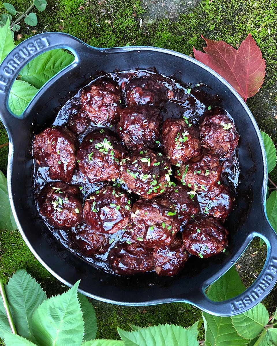 oregonberries's tweet photo. This Oregon Blackberry BBQ Sauce is a recipe you want to save and come back to time and time again! It is a little sweet &amp; a little spicy with chipotle peppers and fresh ginger. There is a reason why it's one of our most saved recipes! 🥰

https://t.co/xJtgHSa2oT

#oregonberries https://t.co/b5YDYZ1LNY