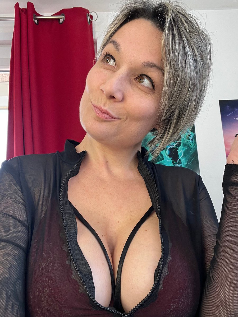 Marinex_tagada's tweet photo. Je pense à me divorcée et toi est-ce que tu es célibataire ? https://t.co/VZCgnuITYJ