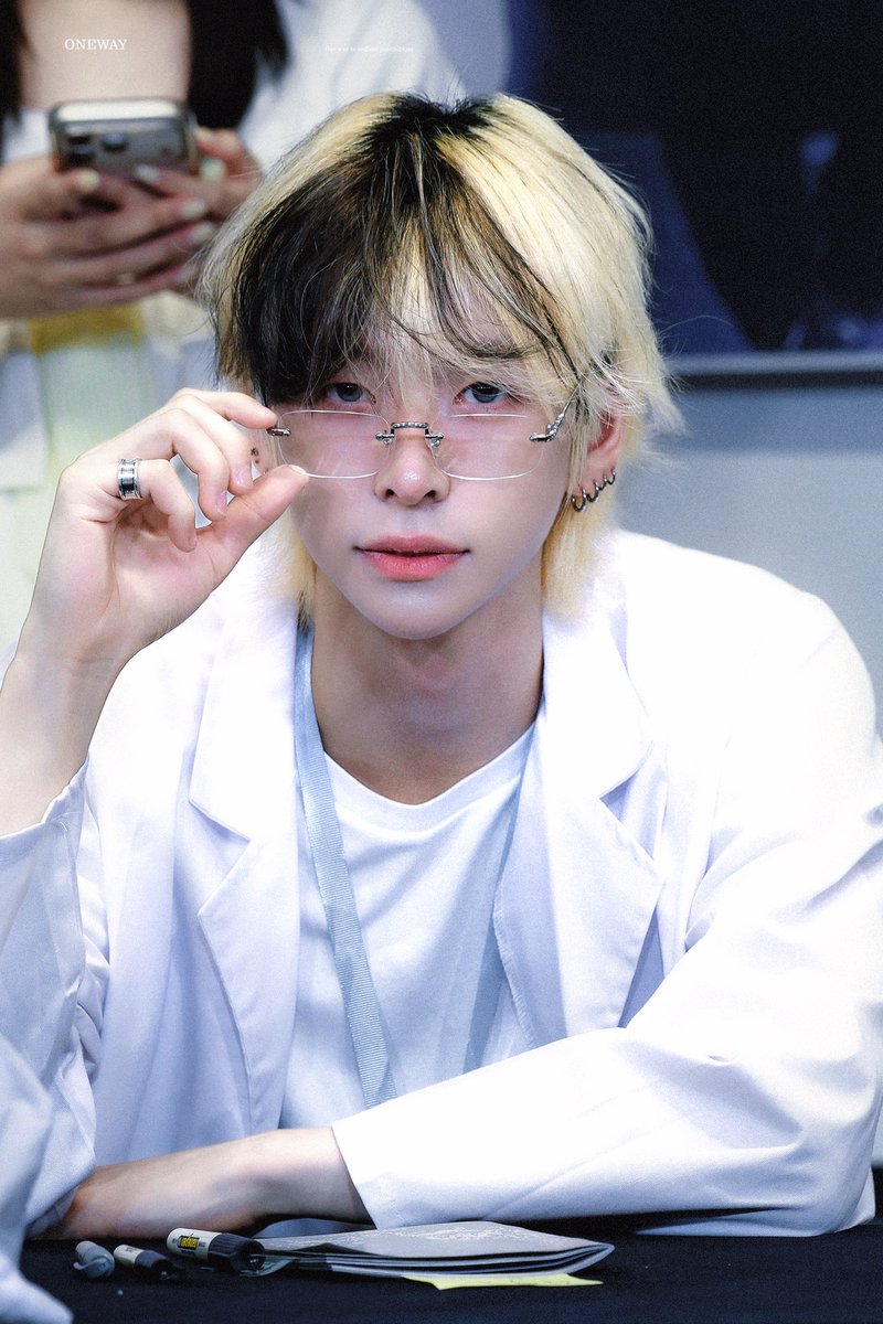 oneway0610's tweet photo. 260702

#앰퍼샌드원 #AMPERSANDONE #최지호 #지호 #JIHO https://t.co/QBBCkfdFyP