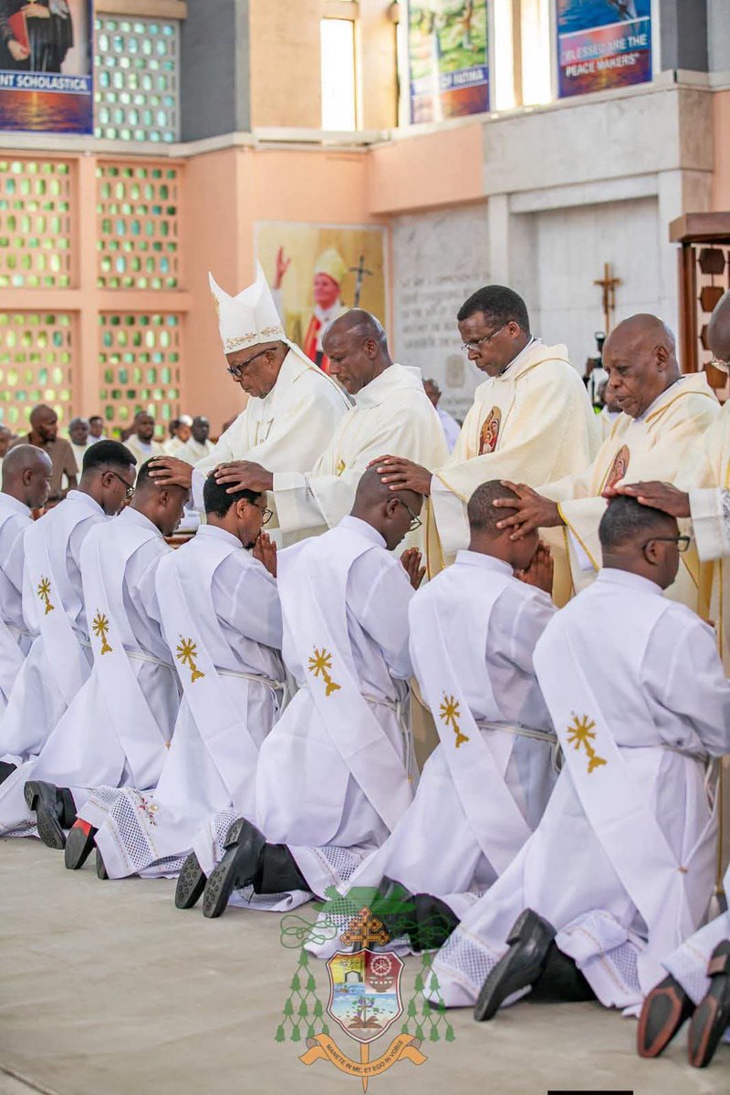 FrUgochukwu's tweet photo. Congratulations to the eight new deacons ordained to the priesthood today for the Jesuits Community in Kenya at the Holy Family Basilica, Nairobi.

📷: Archdiocese of Kenya https://t.co/RAM4lJdO5l