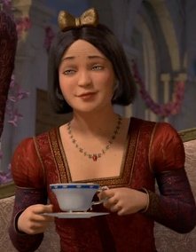 sandrolican's tweet photo. Branca de neve propositalmente baranga feita para parodiar a disney / Branca de neve feita para uma adaptação séria da disney https://t.co/NRhhk8rOHL