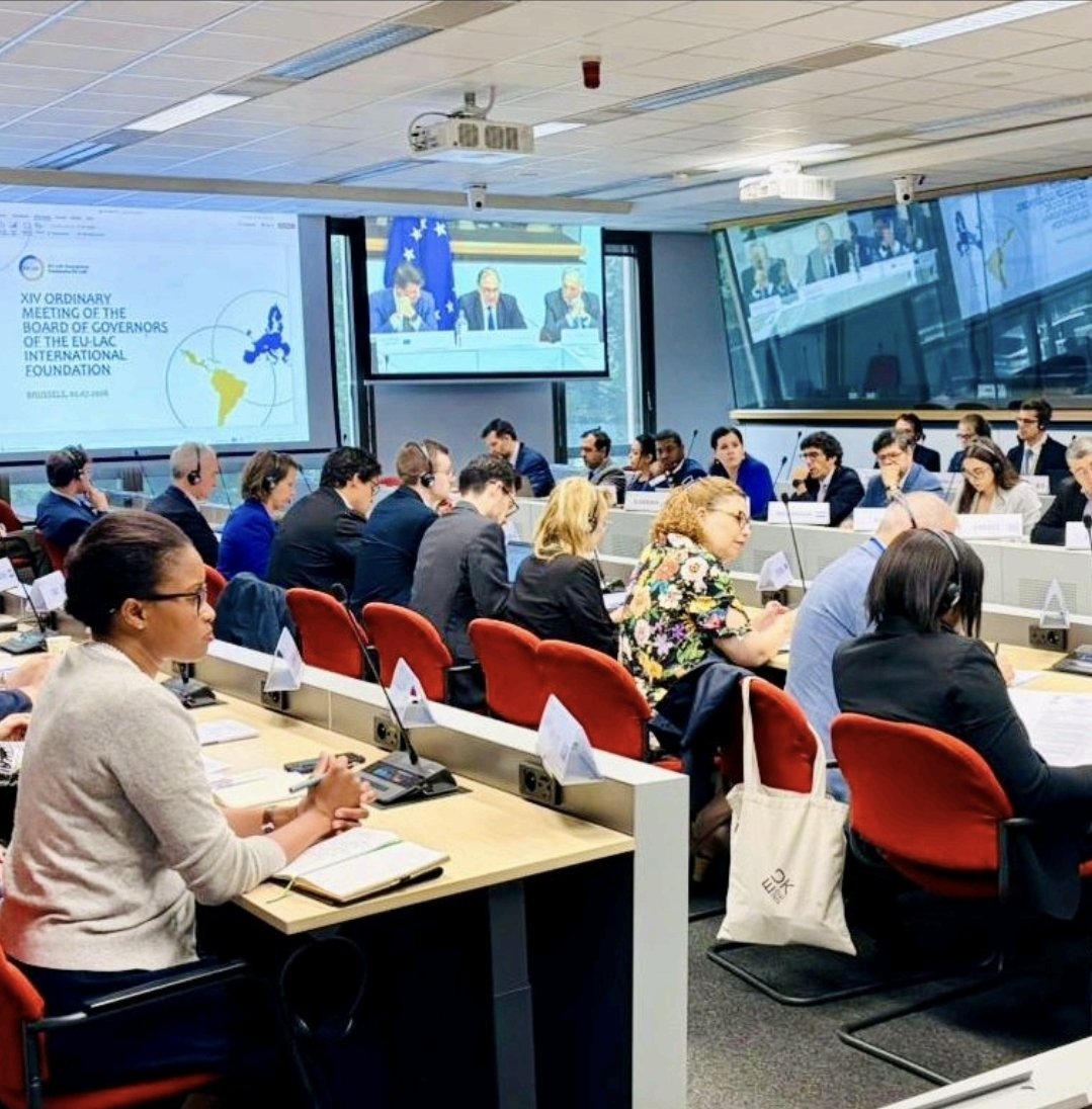 BryanGual's tweet photo. 🔴 Participamos en la XIV sesión ordinaria del Consejo Directivo de la Fundación EU-LAC, que tuvo lugar acá en Bruselas.

Otro espacio para debatir los enormes desafios internacionales desde la perspectiva de la cooperación birregional entre Europa y America Latina y el Caribe. https://t.co/DC3M4AFE3E