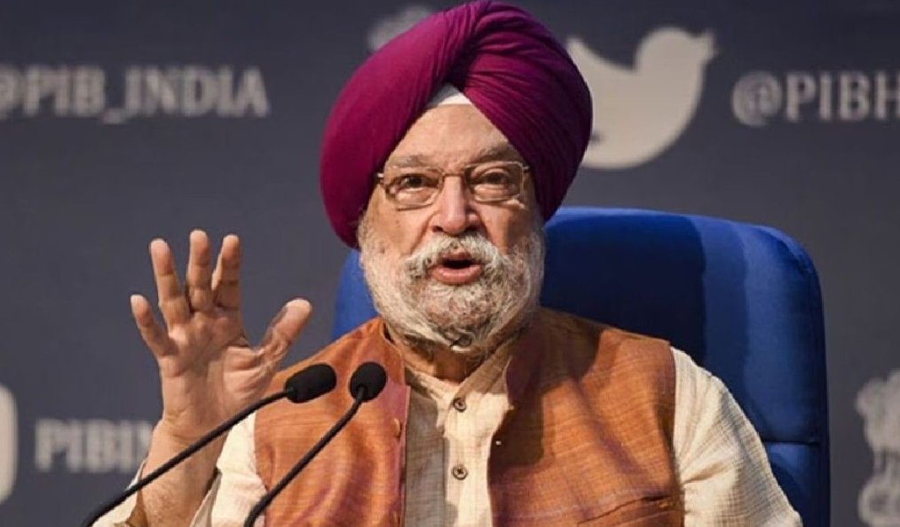 GJP_Intel's tweet photo. What is the POINT OF #ETHANOL?

India has no plans to reduce fuel prices at this time.

~ minister Hardeep Singh Puri.

@PetroleumMin @HardeepSPuri @PMOIndia @narendramodi https://t.co/c5KI9iuiSB