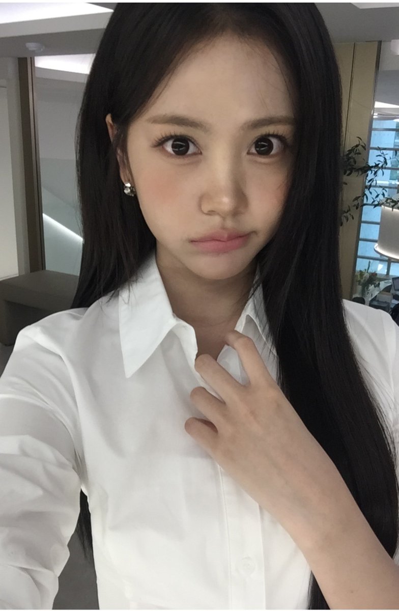 archlipse's tweet photo. eunseok carmen as sibling:

        sangyan                                                      sangzhi https://t.co/vMdBUrdB04