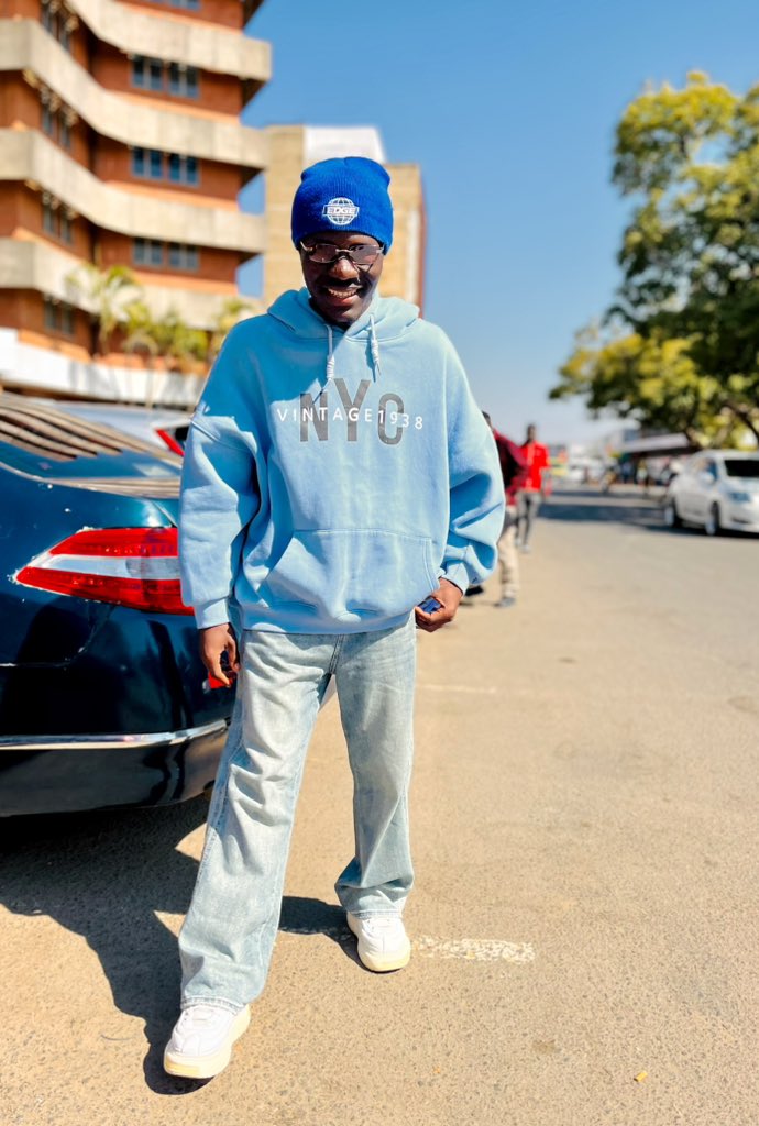 Mapeshokapaso20's tweet photo. Dress your part🇿🇲🇿🇲📌📌 https://t.co/QqdAM1fd5N