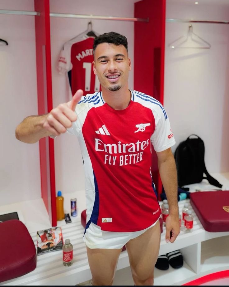 Babalizand0_'s tweet photo. 🚨Gabriel Martinelli, autor do gol decisivo da vitória do Brasil sobre o Japão, recebe um salário de cerca de R$ 1,4 milhão por semana e tem uma fortuna de R$ 225 milhões. https://t.co/2i30wxsBR9