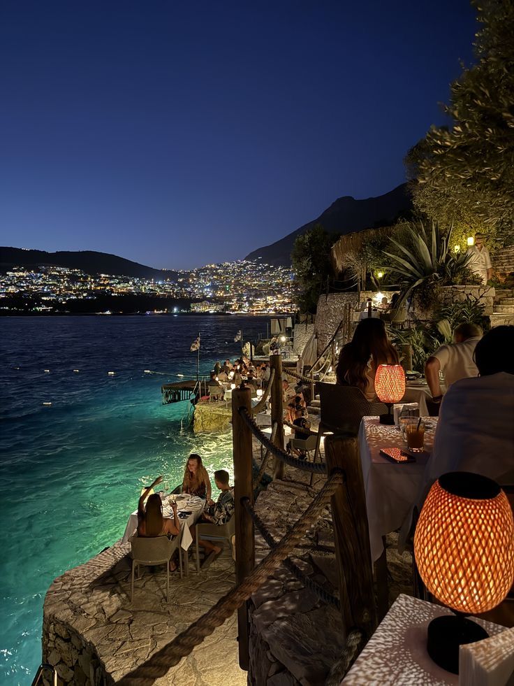 hawsett4's tweet photo. Positano &amp; Amalfi Coast, Italy https://t.co/3oOJYRvsOQ