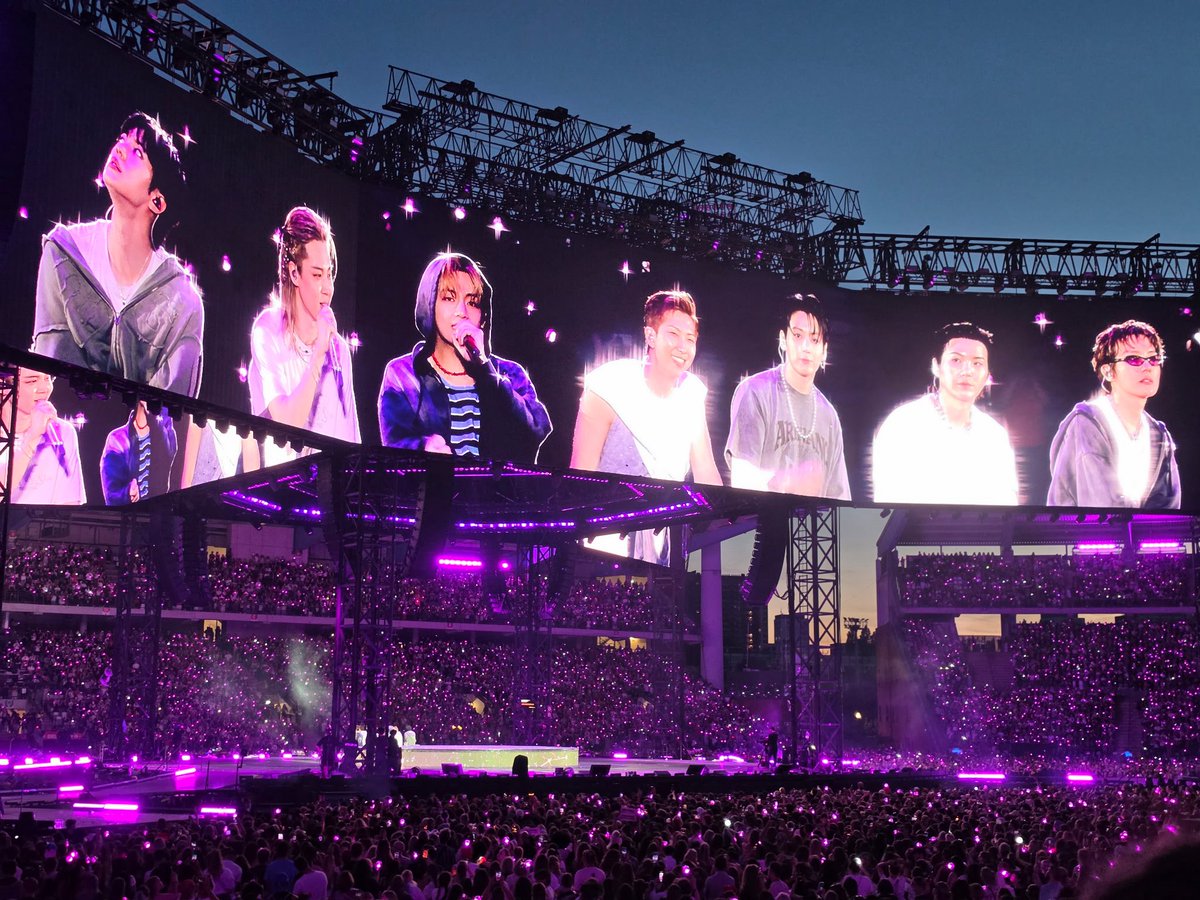 CCjo7949's tweet photo. So thank you, Brussels ARMYs.

You gave her a beautiful concert memory. But more than anything, you showed her the ARMY I kept telling her about.

The kind one. The warm one.
The one that sees someone standing alone and says “Come with me.” 💜🫂

This is her picture from the night that gave her her smile back. 

Thank you from both of us.🙏