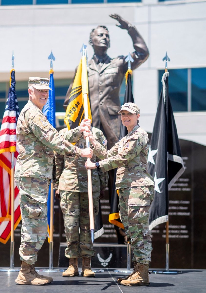 USSF_SSC's tweet photo. #USSF Col. Ryan Rose will now be responsible for SYD 88, the innovation, acquisition &amp; deployment of commercial satellite comms solutions &amp; the Nation’s portfolio of narrowband, wideband, protected tactical &amp; strategic sat comms weapon systems programs. https://t.co/Z6v8cLkjNu https://t.co/svvWUw9zhp