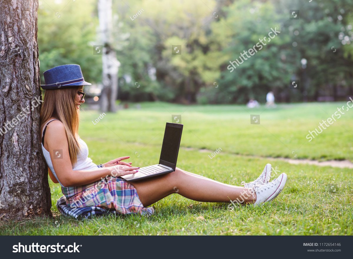 Dóra Ujlaky tweet media