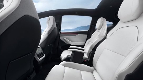 teslaownersSV's tweet photo. 🚀 Tesla just dropped the Model Y Long Wheelbase (Model Y L) — now available to order in the US & Puerto Rico!

This is the 3-row, 6-seat version we’ve been waiting for. 

It stretches things out for serious interior space without losing that quick Tesla feel: 0-60 in 4.4 seconds and 325 miles of range.
What stands out:

•  Seating comfort — Front seats with heated/ventilated cushions and powered thigh support. Second-row captain’s chairs that heat, ventilate, have powered armrests, and fold with one touch. Third row is heated, power-reclines, folds flat, and has child-seat anchors.
•  Real family practicality — 89 cu ft of total cargo space. Even with all six seats occupied, the trunk swallows a 28” + 20” suitcase combo, the frunk takes another 20”, and there’s still room for snowboards, bikes, or whatever else you throw at it.
•  Ride & quiet — Upgraded acoustic glass, adaptive damping, staggered tires, and a second-gen suspension for a smoother, more planted feel. Bigger tailgate and windows mean everyone gets a good view.
•  Tech inside — 16” front touchscreen + 8” rear screen, immersive audio, upgraded 50W wireless chargers with active cooling, and ports for every row. Full FSD Supervised + Grok AI built in.
It’s launching as a Limited Edition “Launch Series” at $61,990. That price includes a full year of FSD (Supervised), Supercharging, and Premium Connectivity — plus free choice of any paint, interior, and wheels. You also get exclusive badging, floor mats, puddle lights, suede dash inserts, and sill plates.
Other nice touches: V2L capability (with adapter), all-black headliner, RGB ambient lighting, silver-coated glass roof, HEPA filtration, and seats that fold completely flat in the back two rows. Deliveries start in October.
This feels like the first real 3-row Tesla that could actually work for bigger families who still want performance and efficiency.