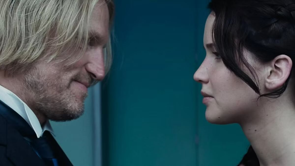 THGPrblms's tweet photo. “Maybe he wasn't always a drunk. Maybe, in the beginning, he tried to help the tributes. But then it got unbearable.” https://t.co/5qJxlIgusD