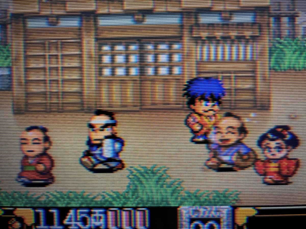 Neruton244's tweet photo. 「画面エフェクト」から「ブラウン管」選ぶとこうなります。記憶の中の丸っこい感じで素晴らしいッス☺️

8K液晶やら、有機ELやら高級なディスプレイの映像は色々見てきたけど、四半世紀前のブラウン管のそれがいちばんエモい🍢
解像度やらコントラストってのは一体何なんだろうな🚬 https://t.co/0MIPaO7ufB