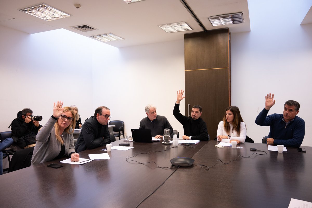 HCDiputadosBA's tweet photo. #Hoy | 🏛Presidida por el diputado Leonardo Moreno, se desarrolló la reunión ordinaria de la comisión de Turismo. https://t.co/SEZzDodyDJ