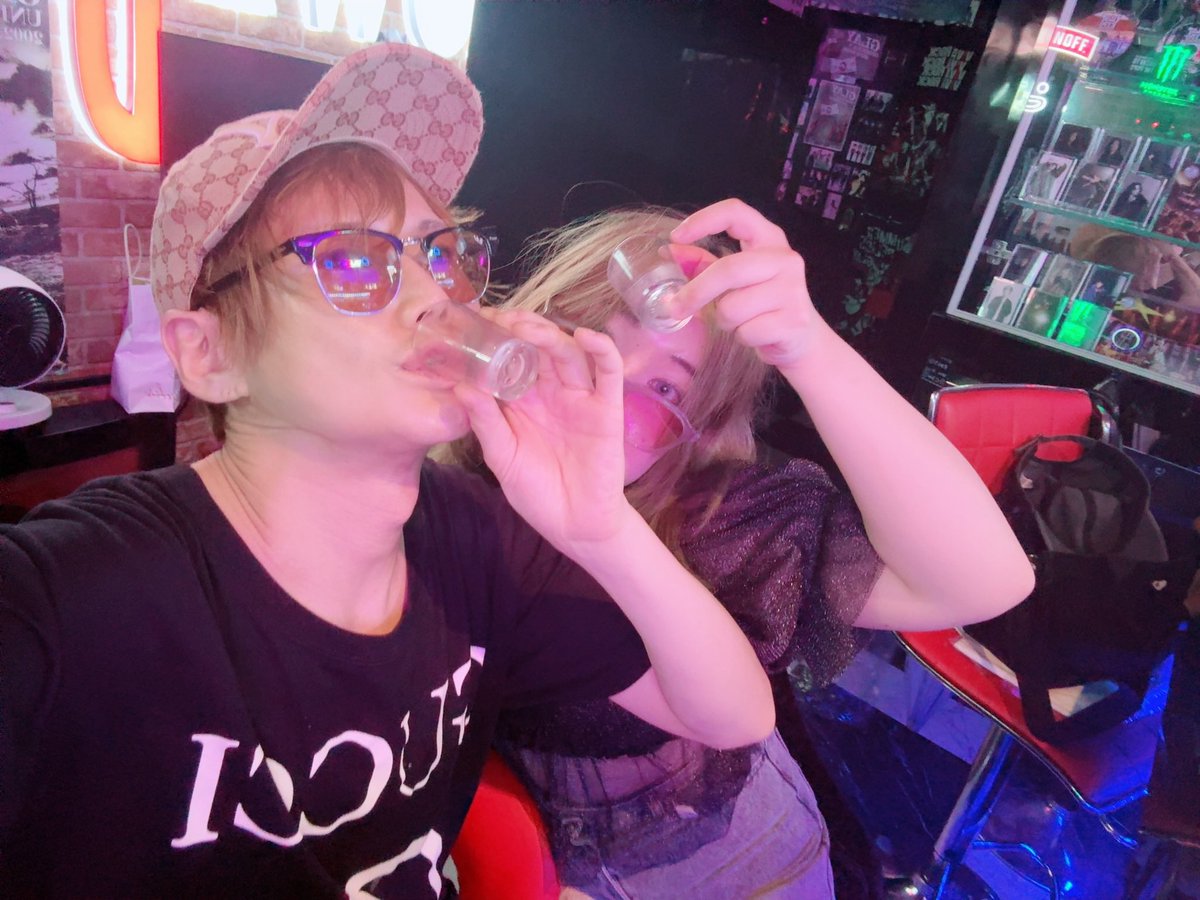 howebar's tweet photo. 7.3〈木〉1:00-6:00
こんばんは^ - ^
遊です✨
いよいよ7月突入🔥
締め日も大盛り上がりで、最高のスタートを切ることができました！本当にありがとうございます😊今月はみんなで楽しむ花火大会🎆、そして朝比奈 遊 Birthday Event🎉とワクワクするイベントが盛りだくさん！7月も皆と最高の時間を🍀 https://t.co/DDGX9Ij928