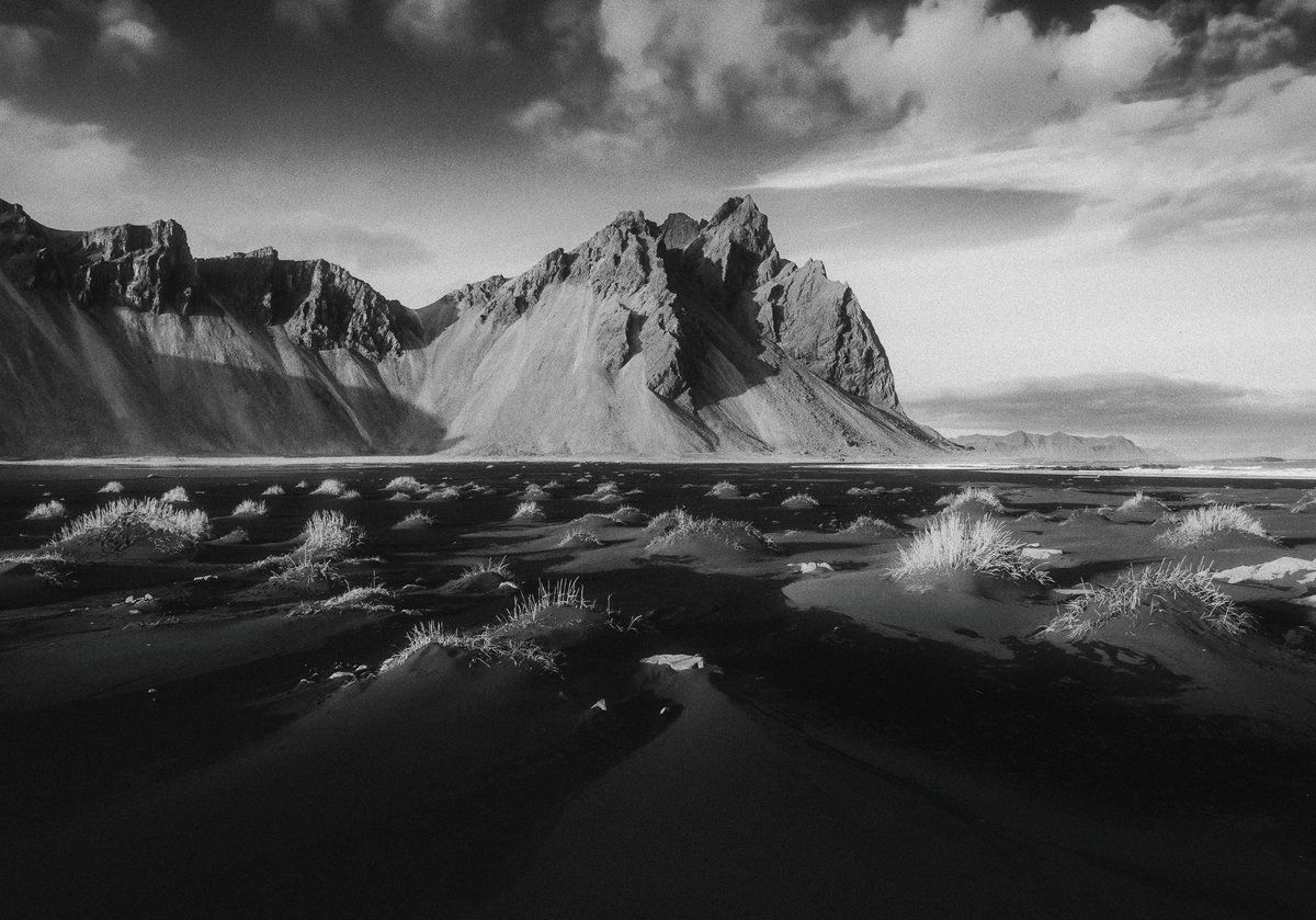 jeffmihaly's tweet photo. Iceland in Monochrome https://t.co/4M3VcJnHgb