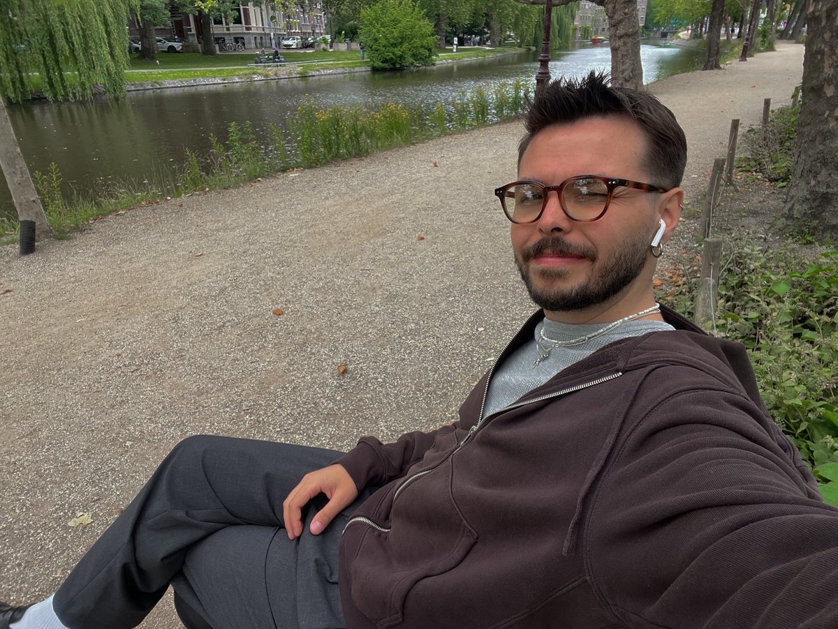 nederdim's tweet photo. amsterdam ı özlüyorum yalan mı https://t.co/TV2NUftYhD