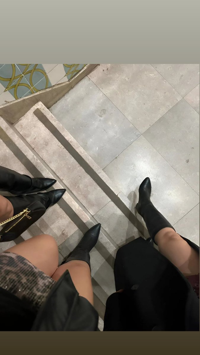 Herrin_alena10's tweet photo. Wer Will ein richtig erniedrigendes Video von uns?
Like, repost und kommentiere.
Dann schcken wir euch eine DM.
Und schreib mir auf Telegram.
Du musst mir aber auch folgen.😚🤍

Telegram https://t.co/LlEAwVv1L5 https://t.co/PMRyFDWd7y