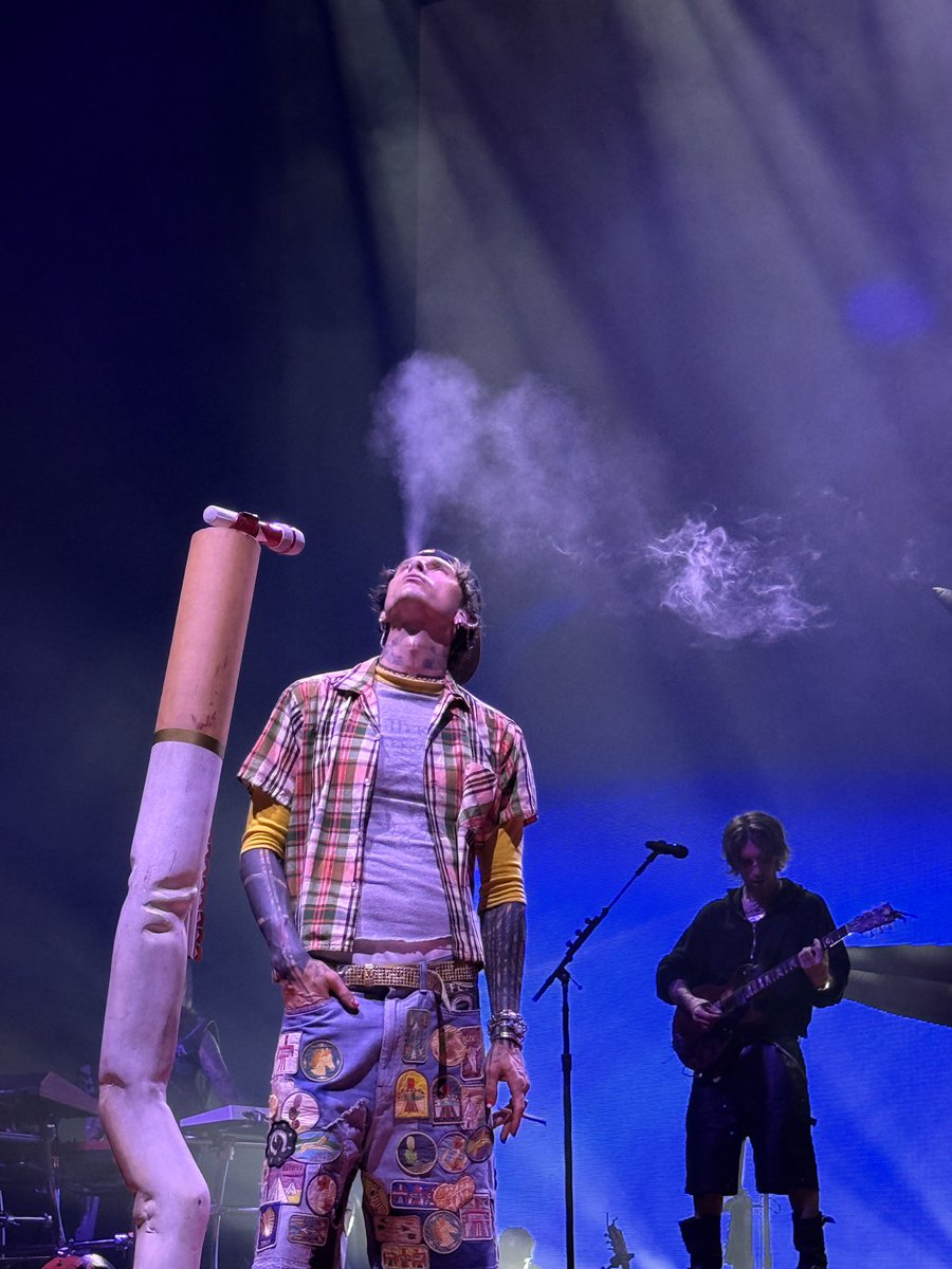 cigs4colson's tweet photo. my heart hurts 😓💔 https://t.co/Oldh9aTtvS