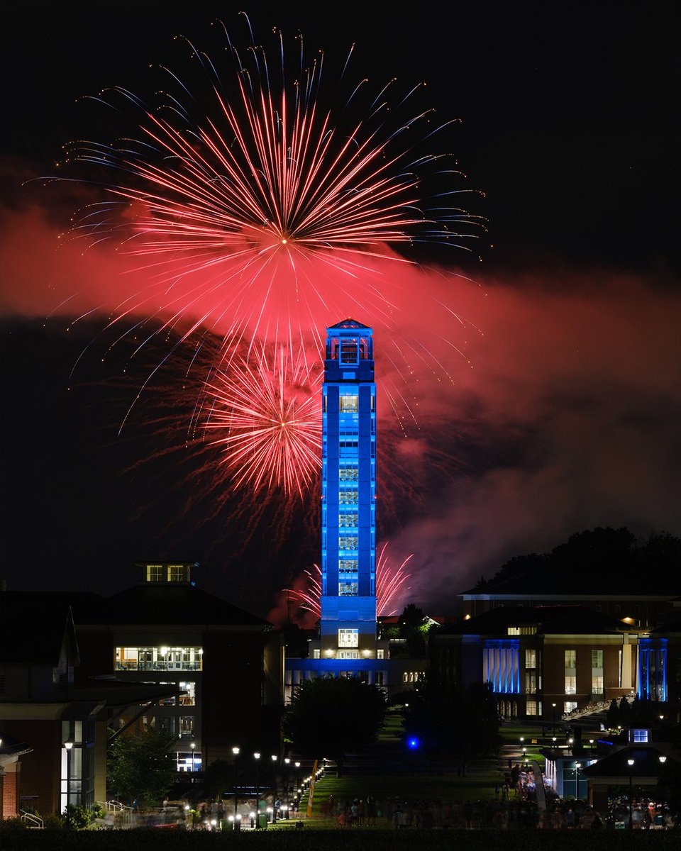 libertyuonline's tweet photo. Our offices will be closed July 3 - 5 in observance of Independence Day. Thank you! #libertyuniversity #libertyuonline https://t.co/EI0vhnbthZ