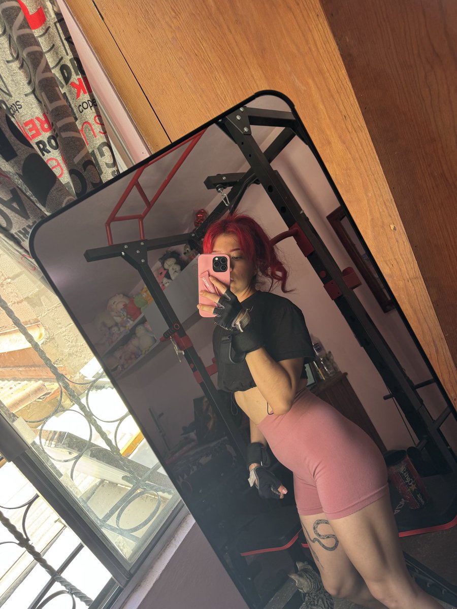 vans836's tweet photo. Suscríbete para conocerme más. 🤭💜
https://t.co/2By3X08IdA

#girls #nsfw #PrettyWoman #sexy #buyingcontent #onlyfans https://t.co/FRUSe6va8v