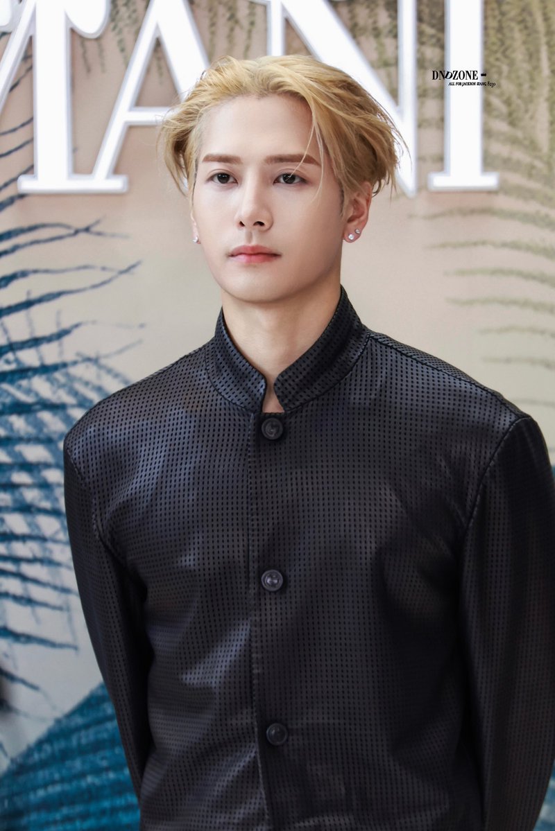 DNDZONE_8230's tweet photo. 20260702 三亚阿玛尼活动

#잭슨 
#王嘉爾 
#jacksonwang 
#Armani 

@JacksonWang852 https://t.co/55Xiu5AW1a