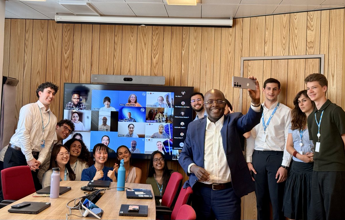 ITUBDTDirector's tweet photo. Wonderful to spend time with our brilliant BDT interns today.
Representing different countries and backgrounds, they bring fresh ideas, curiosity and energy to our work. Thank you for your contributions to @ITUDevelopment. I look forward to seeing all you will achieve. https://t.co/m67UiNM6yb
