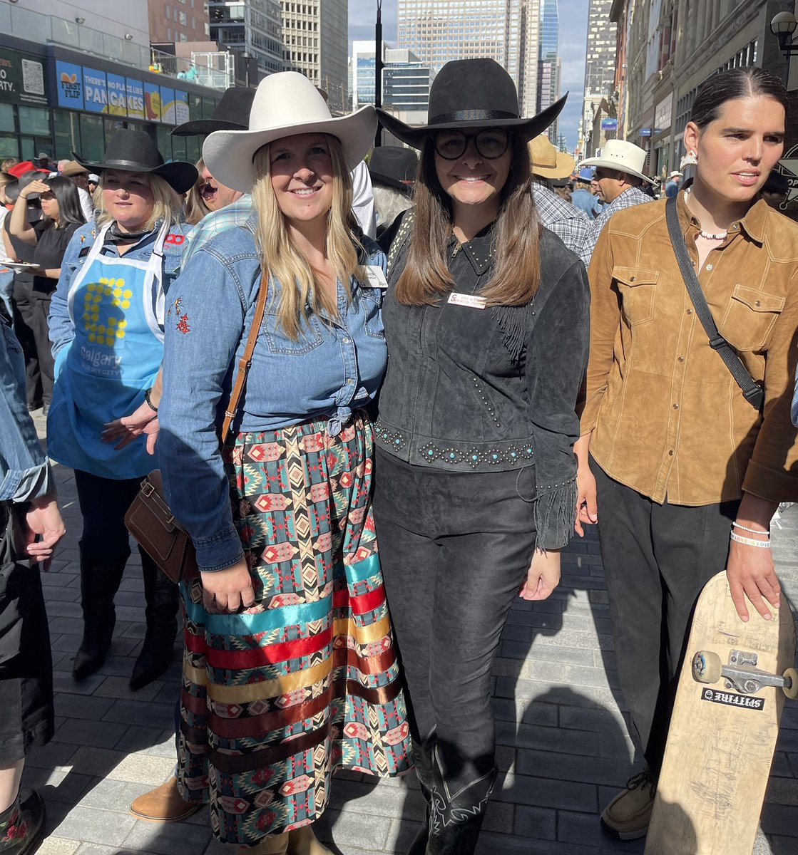 TheAnnaMurphy's tweet photo. The best way to kick off The Calgary Stampede is by sharing pancakes, great conversation, and community at #FirstFlip
A huge thank you to Tourism Calgary, Calgary Downtown Association, Calgary Economic Development, Calgary Arts Development, Platform Calgary, and the Calgary Hotel Association for bringing Calgarians together to celebrate the start of the Greatest Outdoor Show on Earth.
Here's to new connections, welcoming visitors from around the world, and ten incredible days celebrating the spirit of our city.