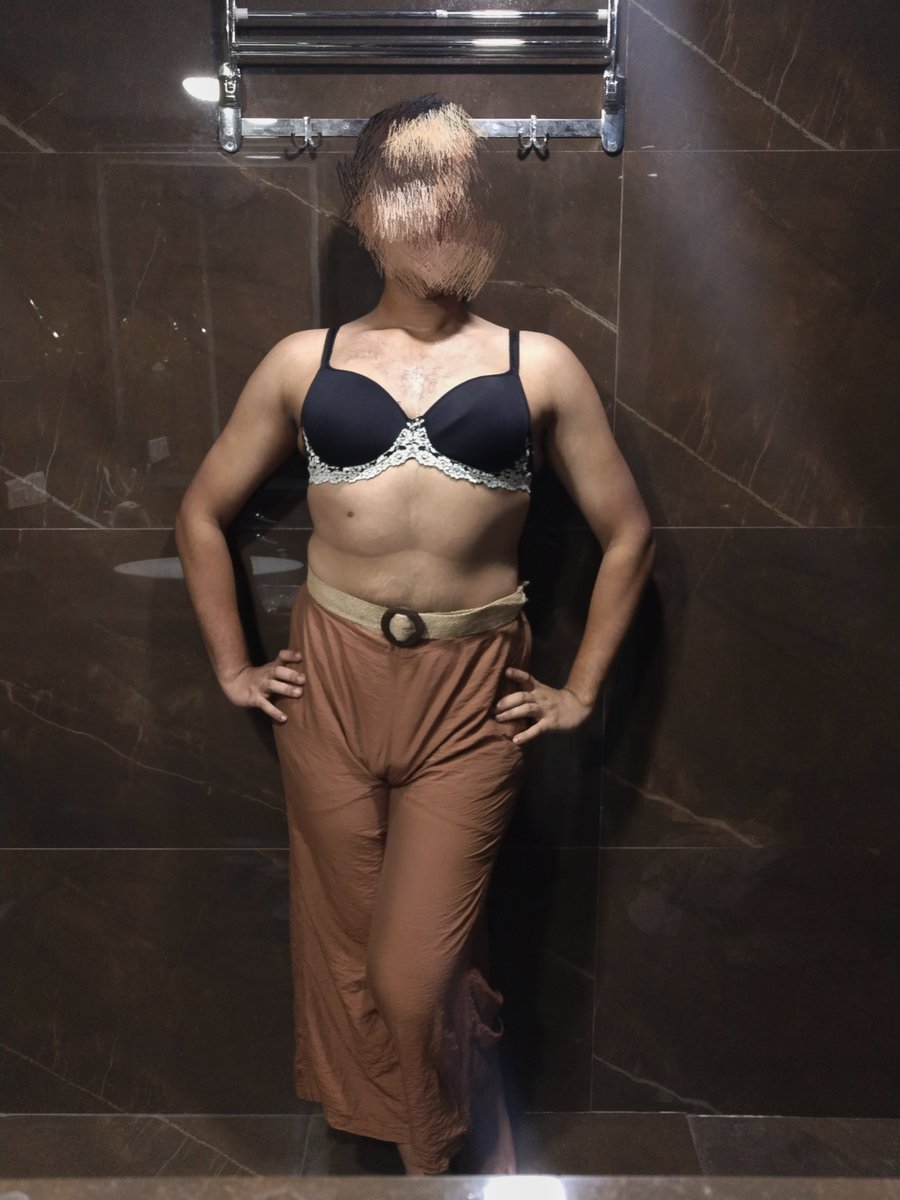 ShreyaSub07's tweet photo. This makes me feel lovely 😍
#FusionFashion #GenderFluidFashion #OOTD #SelfLove https://t.co/KxWEXatiRt