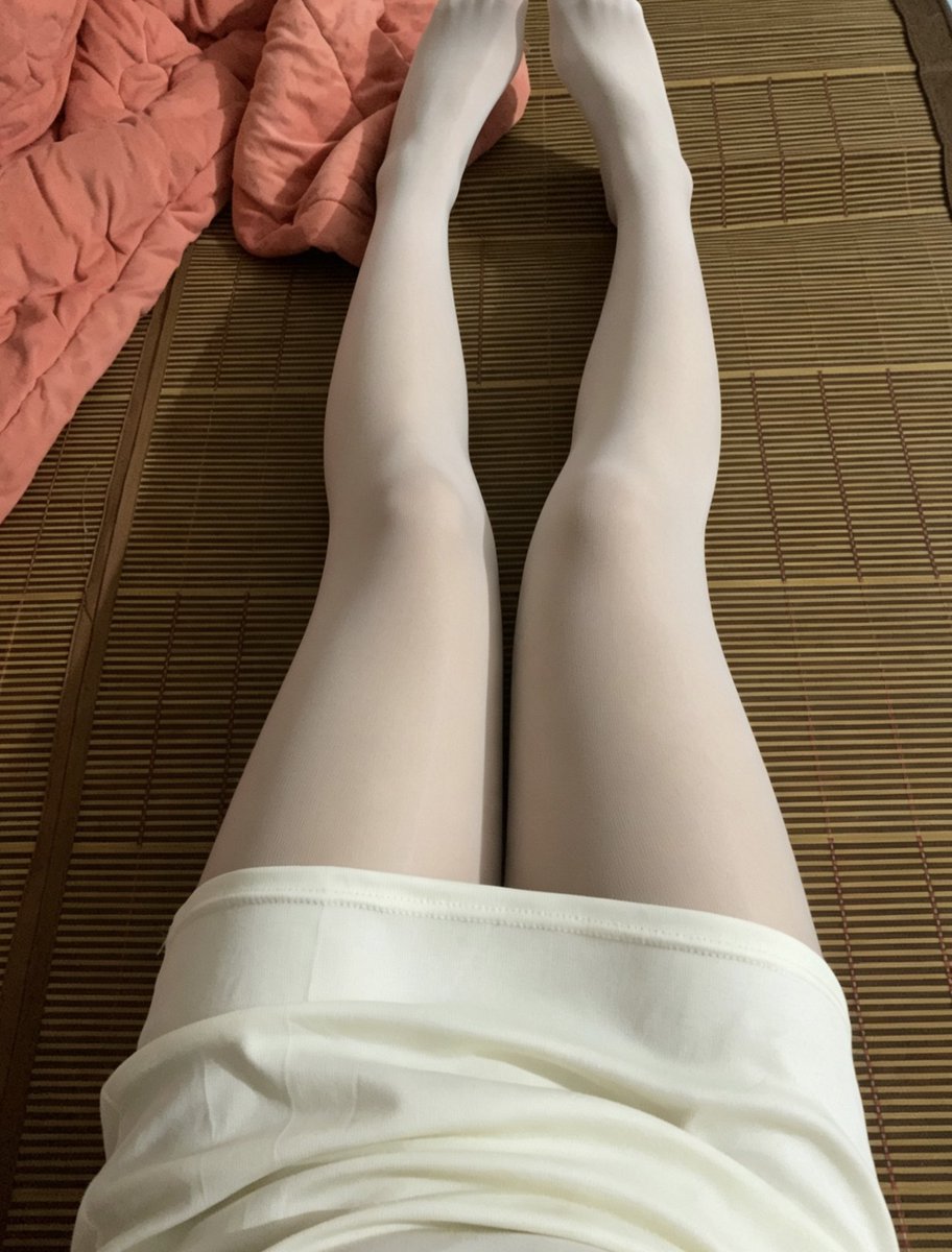 Tom9e8p's tweet photo. 这衣服怎么这么好看 https://t.co/B4BBDuw6Zr