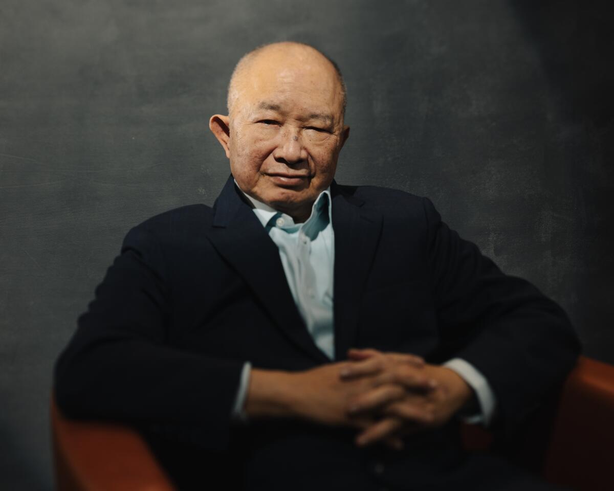 HoThinh1993's tweet photo. Who would you want to see a biopic about??

John Woo. His struggling in his youth, his decision to become an actor instead of a priest and his two attempts to blow up Chow Yun-Fat https://t.co/rogu4U7Gg1