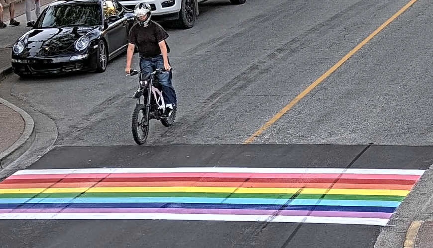 LangleyRCMP's tweet photo. #LangleyRCMP - Langley RCMP investigating rainbow crosswalk vandalism https://t.co/qsnNLmAF4L https://t.co/u9pen1FD88