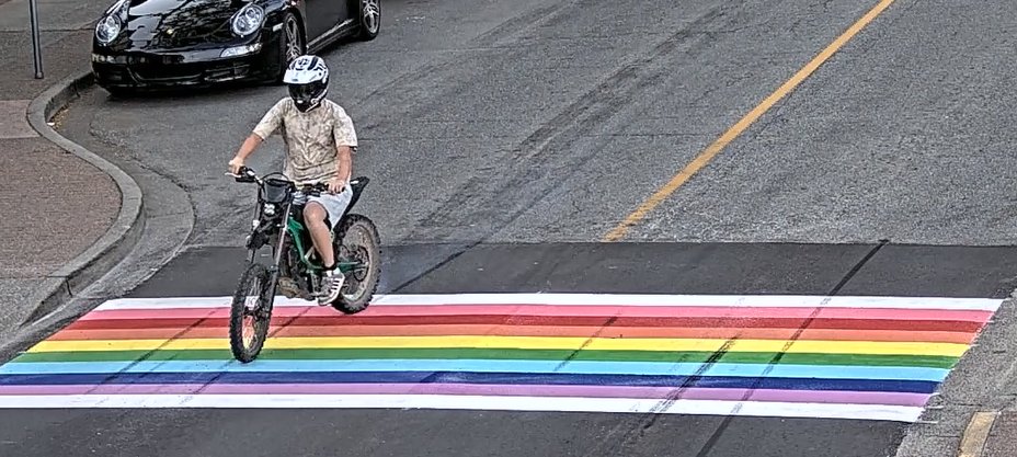 LangleyRCMP's tweet photo. #LangleyRCMP - Langley RCMP investigating rainbow crosswalk vandalism https://t.co/qsnNLmAF4L https://t.co/u9pen1FD88