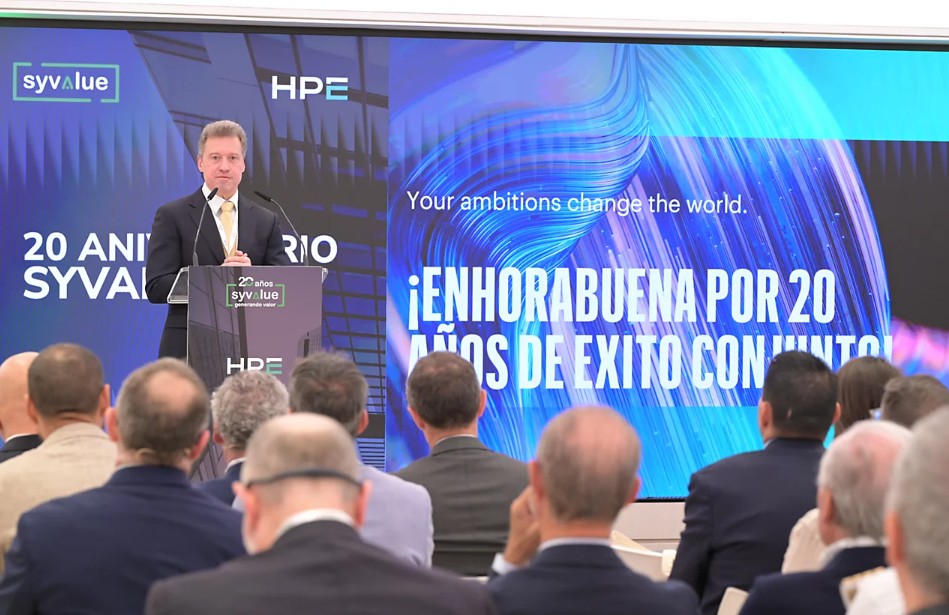 facundocesar's tweet photo. Syvalue celebra su 20 aniversario, y junto a HPE pone en valor dos décadas de colaboración, innovación y evolución tecnológica para impulsar el futuro de la IA empresarial.

Toda la información: https://t.co/5KAUAsTszr https://t.co/HlCQpLfwM0