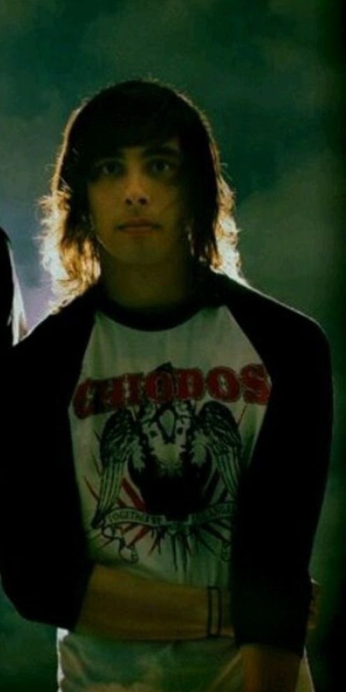 sheslikeabullet's tweet photo. i love when early ptv had evil ass green aura. foreshadowing for ichy.. https://t.co/tTAtpN9Ucf