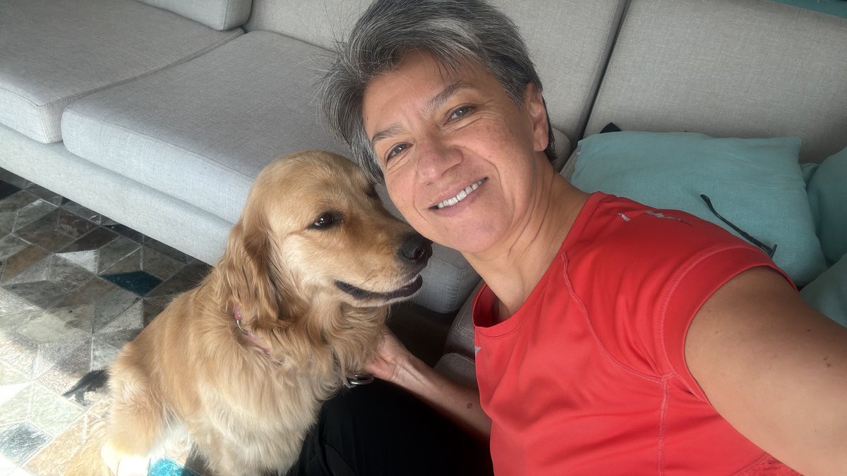 ClaudiaLopez's tweet photo. A recargar baterías.
Como requiere todo nuevo comienzo.
Felizmente desconectada por unas semanas. https://t.co/vRn3t89zw0