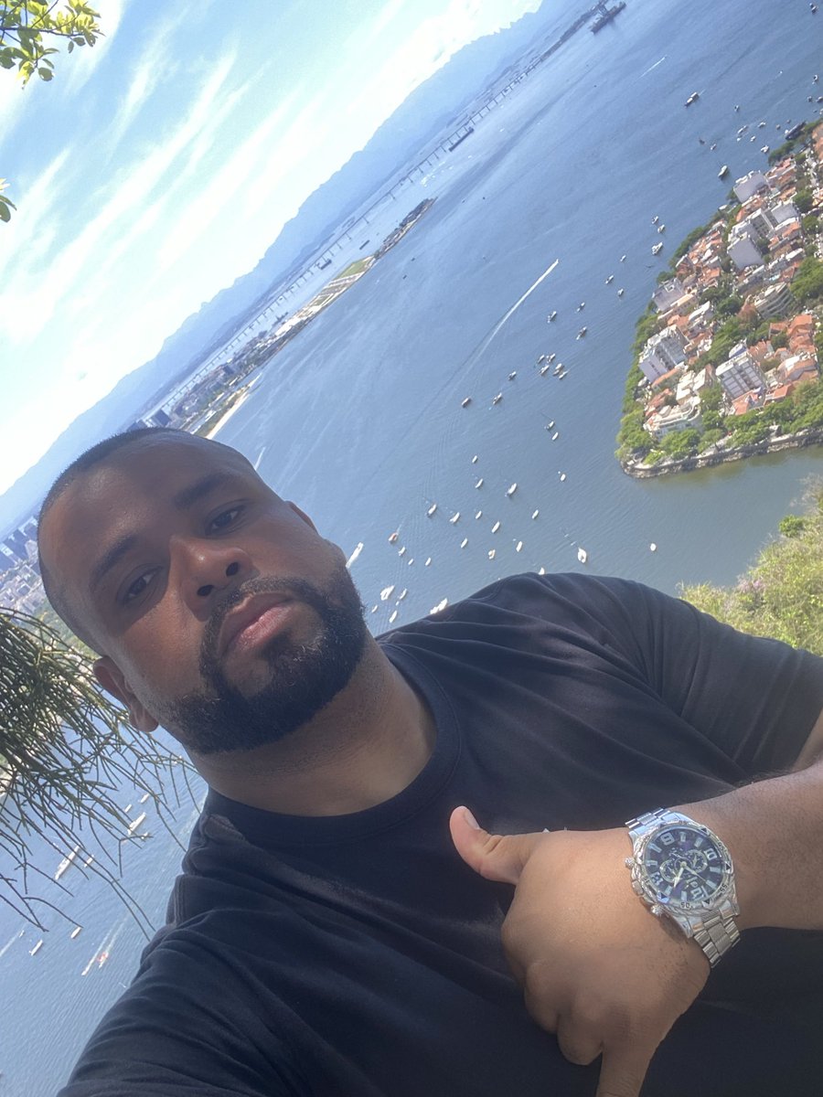 CleiitonTom's tweet photo. O Rj continua lindo 🏝️🏖️☀️ https://t.co/BxSemUYVew