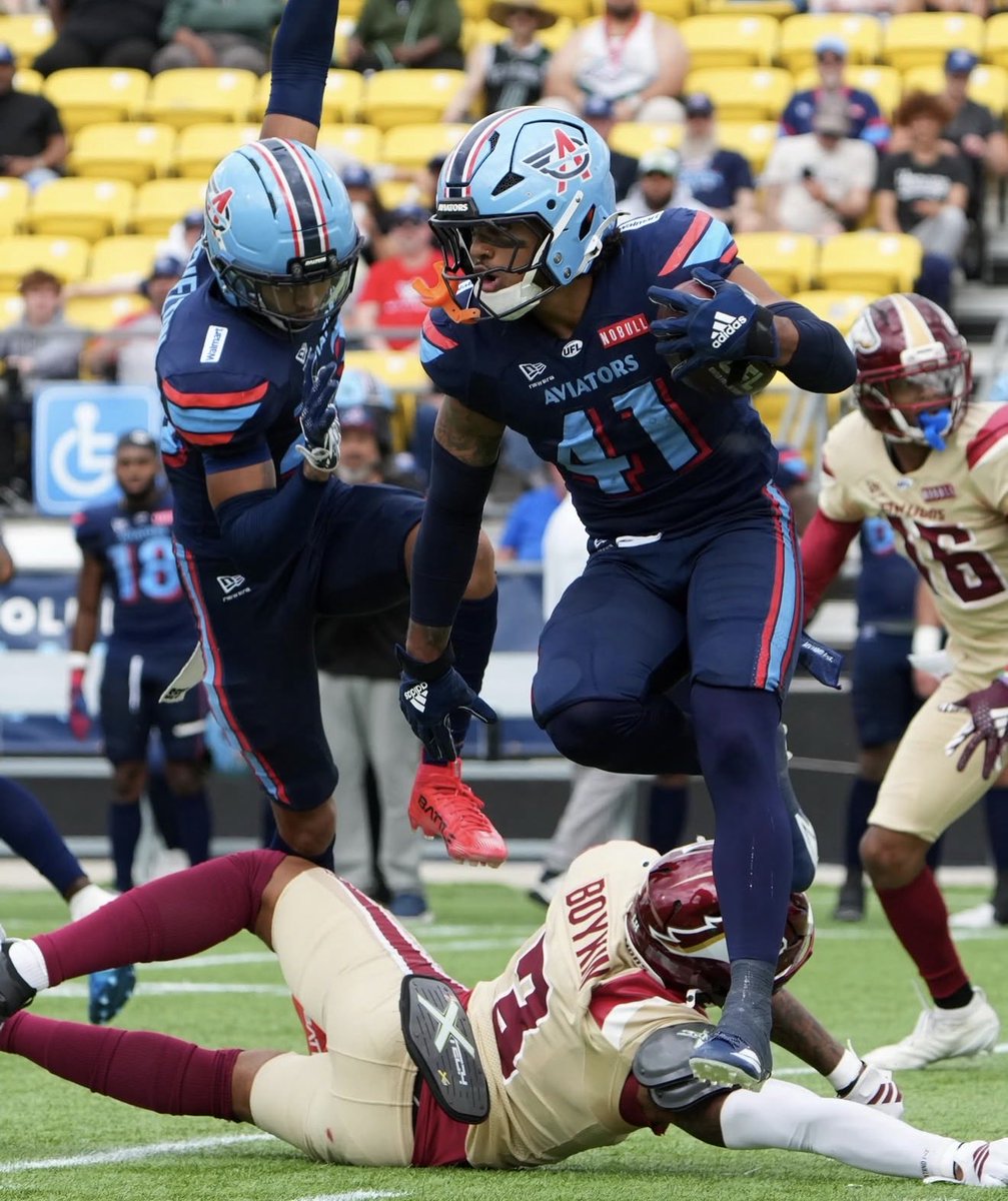 BeforeYouGoPro's tweet photo. Some have doors opened for them. 

Others have to kick it in! 😤

Join us as one of the top players in the @ufl @44beastLawson joins Coach Wood and
Q. Da Guru for a very timely Locker Room Show. 

The season is getting closer ladies and gentlemen.

Let’s lock in tonight! 🏈🔑🫡
#BYGP #MichaelLawson #UFL #CollegeFootball #ArenaFootball
