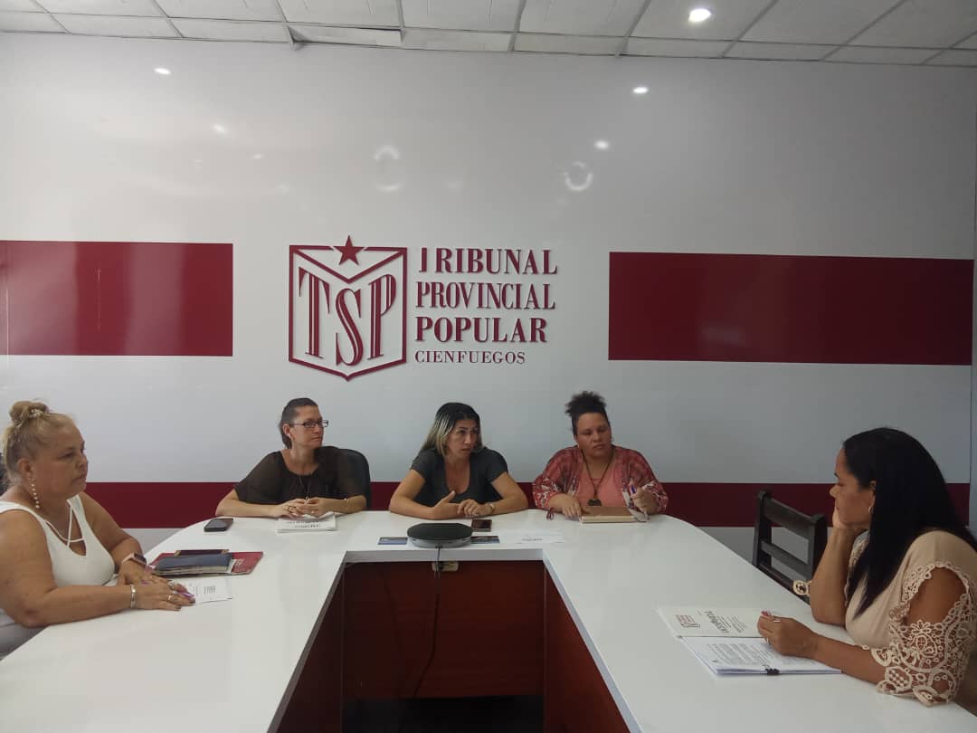 TSupremoCU's tweet photo. Se desarrolla, con éxitos, en el Sistema de Tribunales de Justicia el Concurso de oposición y de méritos, para aspirantes a jueces de los Tribunales Provinciales. Crecerá la familia judicial!!! https://t.co/Js2elnrHCp