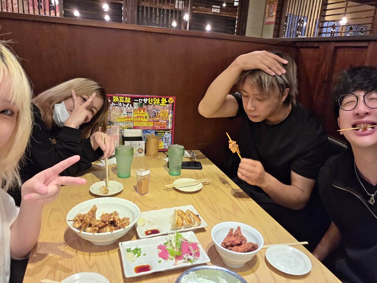 ttj__sub's tweet photo. 6月お疲れ様会してました🙌
美味し(✽︎´ཫ`✽︎) https://t.co/IaQLrzjYoL