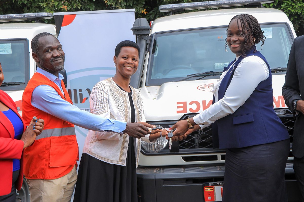 inakasiita1's tweet photo. Today, I had the privilege of witnessing the handover of two Advanced Life Support (ALS) ambulance units from the Uganda Insurers Association (UIA) to the Uganda Red Cross Society (URCS) at the UIA offices.

The ambulances were procured through the strong partnership between the two institutions, reflecting a shared commitment to strengthening emergency medical services and expanding access to life-saving care across Uganda.

I extend my sincere appreciation to the members of the Uganda Insurers Association, whose collective contribution of UGX 300 million made this initiative possible. 
Partnerships like these demonstrate the power of collaboration in building stronger, more resilient communities and ensuring that help reaches those who need it most, in time.
#SavingLives #Partnerships #SDG17 
@The_UIA @UgandaRedCross