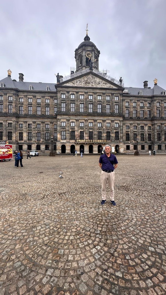 bkrgct's tweet photo. Amsterdam gezisinden https://t.co/7oCODPWrjq