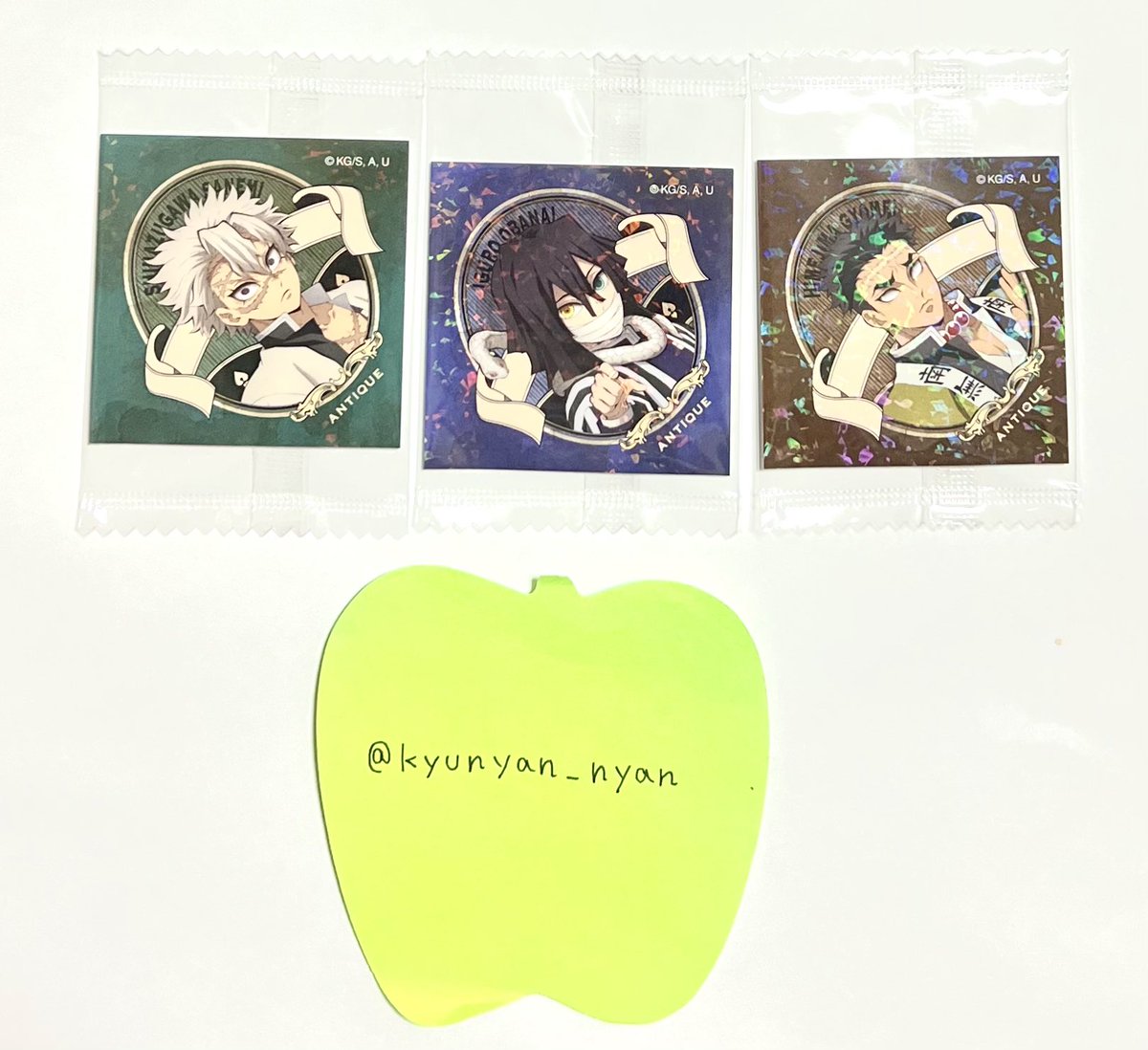 kyunyan_nyan's tweet photo. 鬼滅の刃 アンティーク シュガーラスク シール 交換

【譲】実弥 伊黒 悲鳴嶼(すべてホロ)

【求】義勇ホロ
みつかり次第、または義勇と併せて2:2のみ 蜜璃ホロ

都内手渡し、または郵送にて https://t.co/Pev8ta5vUc