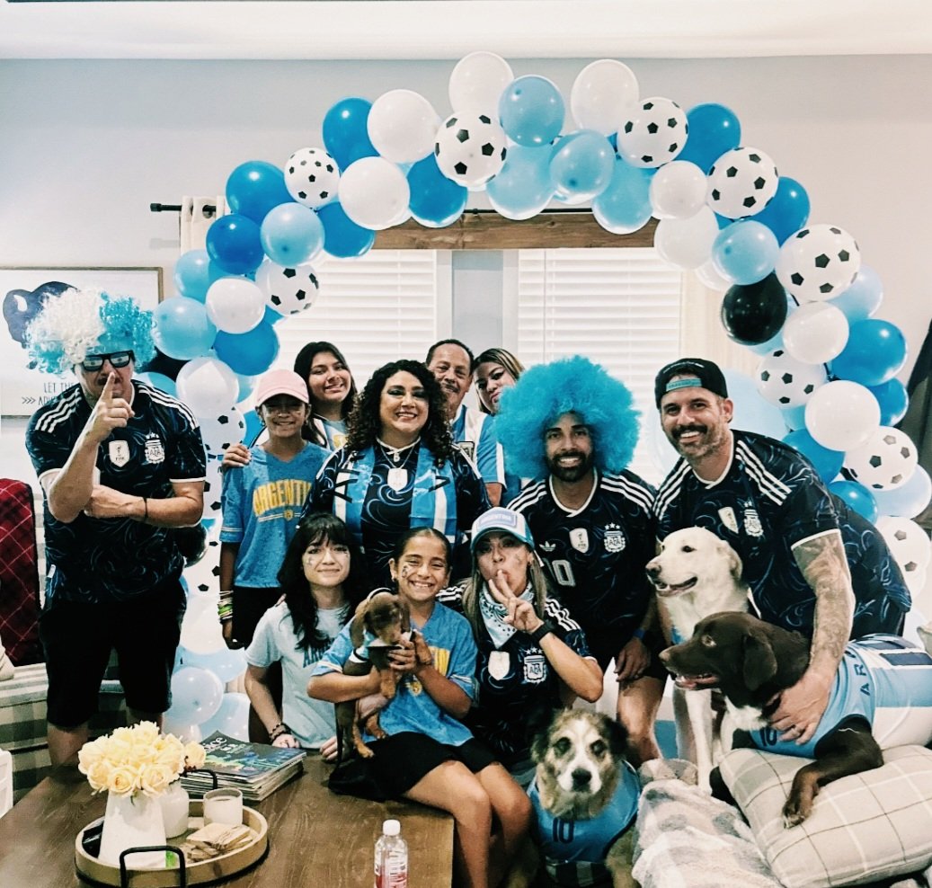 Bautista_VB10's tweet photo. Teachers enjoying this wonderful World Cup 2026!โฝ๏ธ
#goArgentina
#goMรฉxico
#goBrazil
#goUSA https://t.co/EQfJbWJeXa